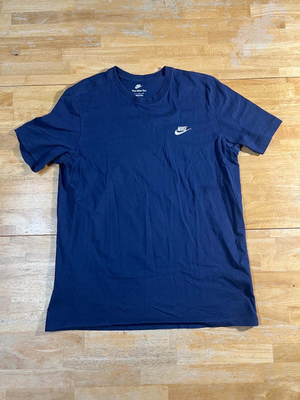 Nike Men's Sportswear Club Tee Navy Blue Short Sleeve Embroidered Swoosh Size L